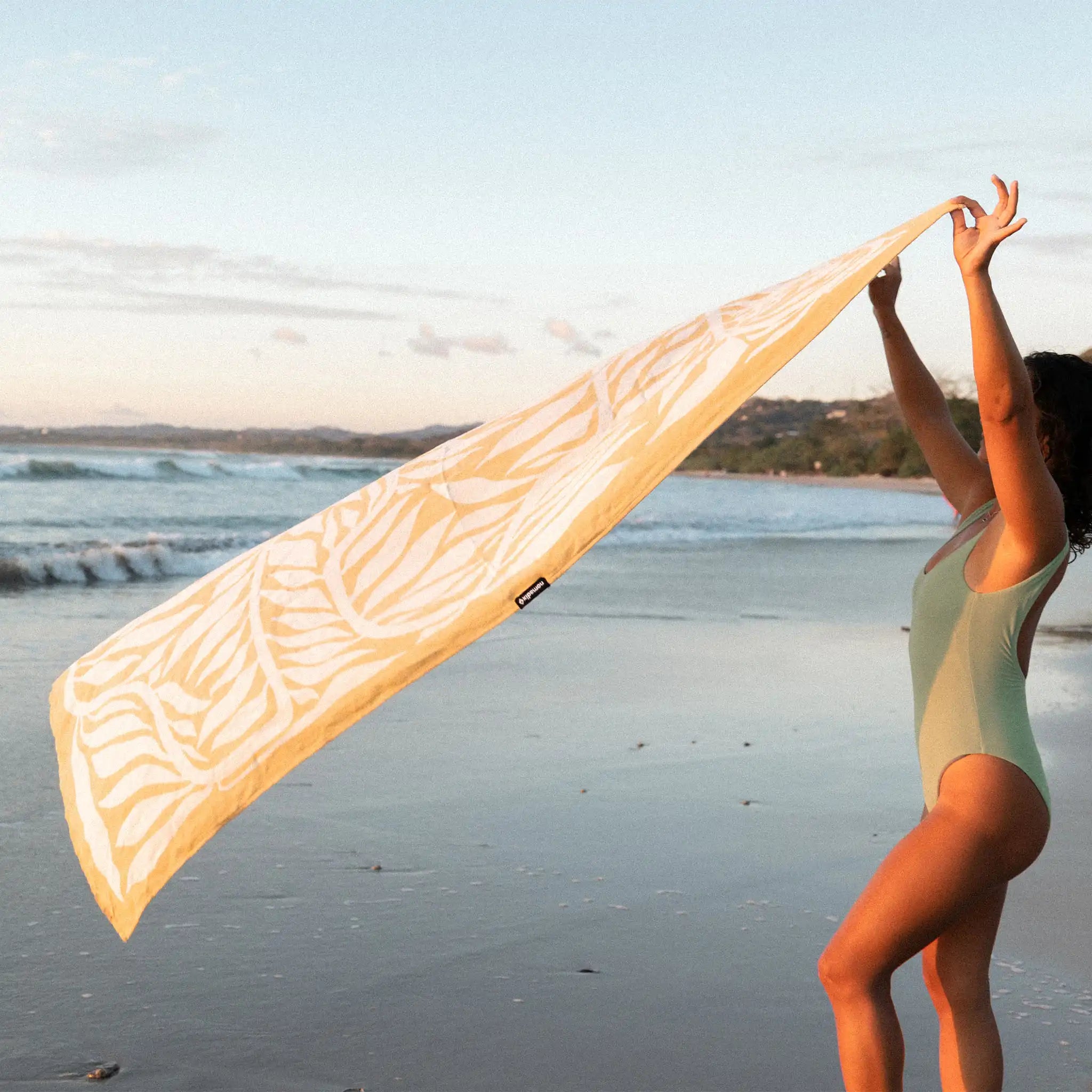 Organic Travel Towel: Jungle Vine Amber Sun