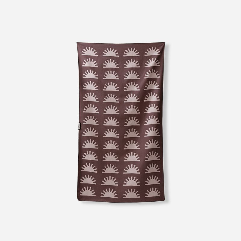 Ultralight Towel: Sunshine Burgundy