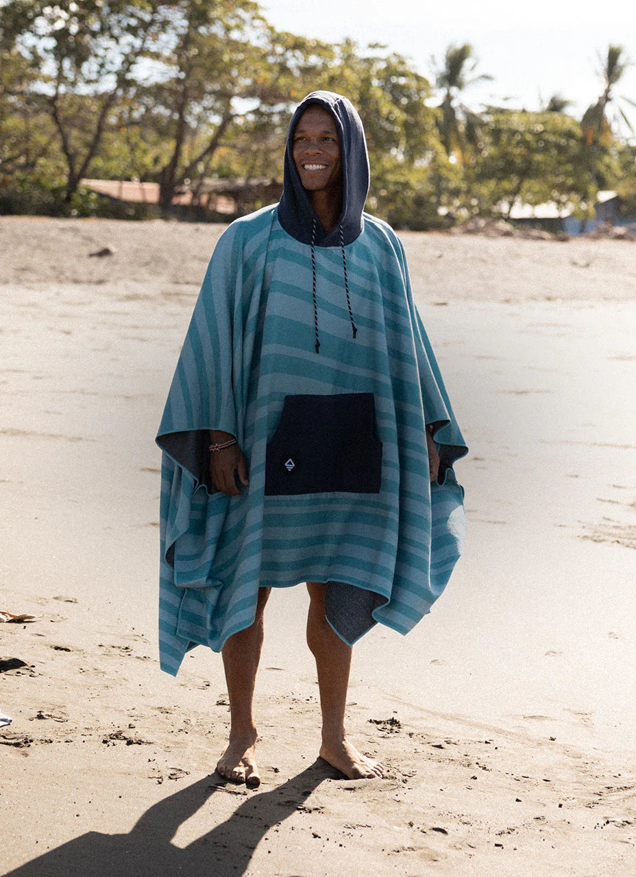 Nomadix Eco-Friendly Poncho Towels – Nomadix Canada Nomadix Eco-Friendly Poncho Towels – Nomadix Canada