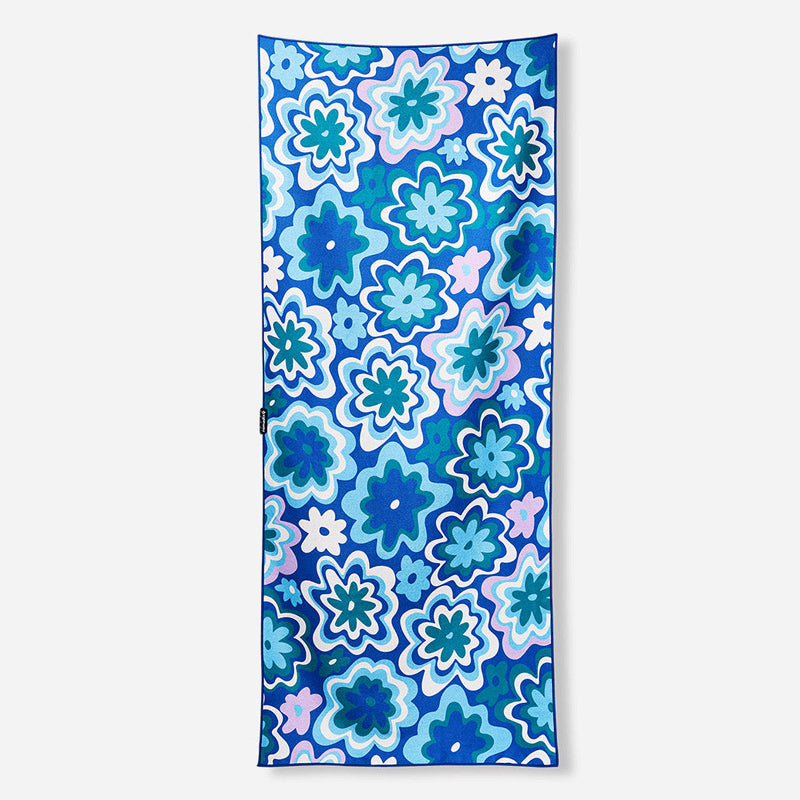 Original Towel: Groovy Flowers Blue Green