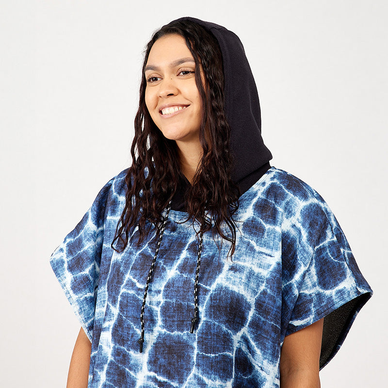 Changing Poncho: Agua Blue