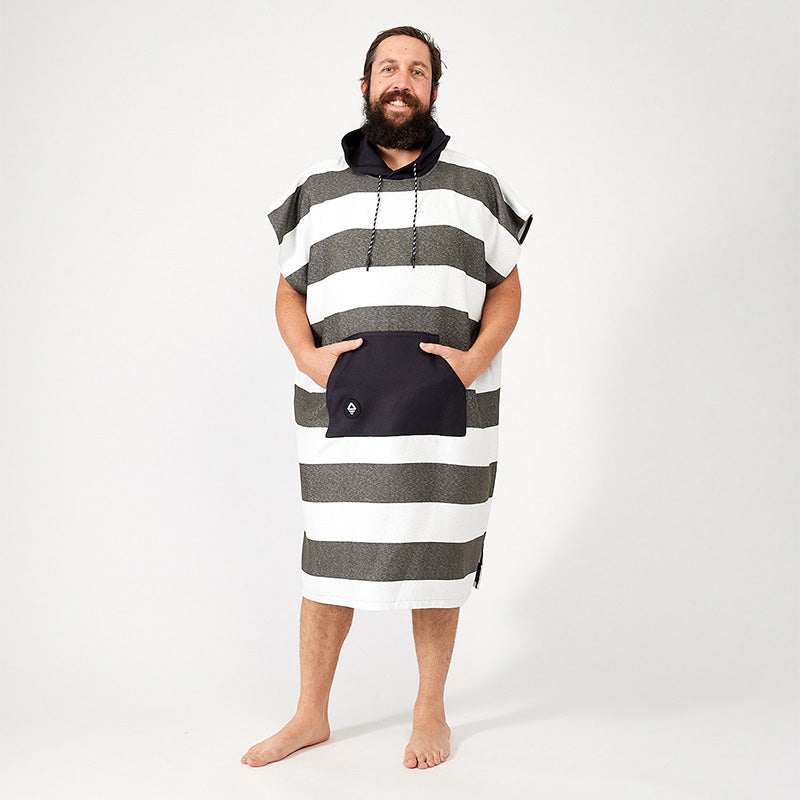 Changing Poncho: Stripes Noll Black