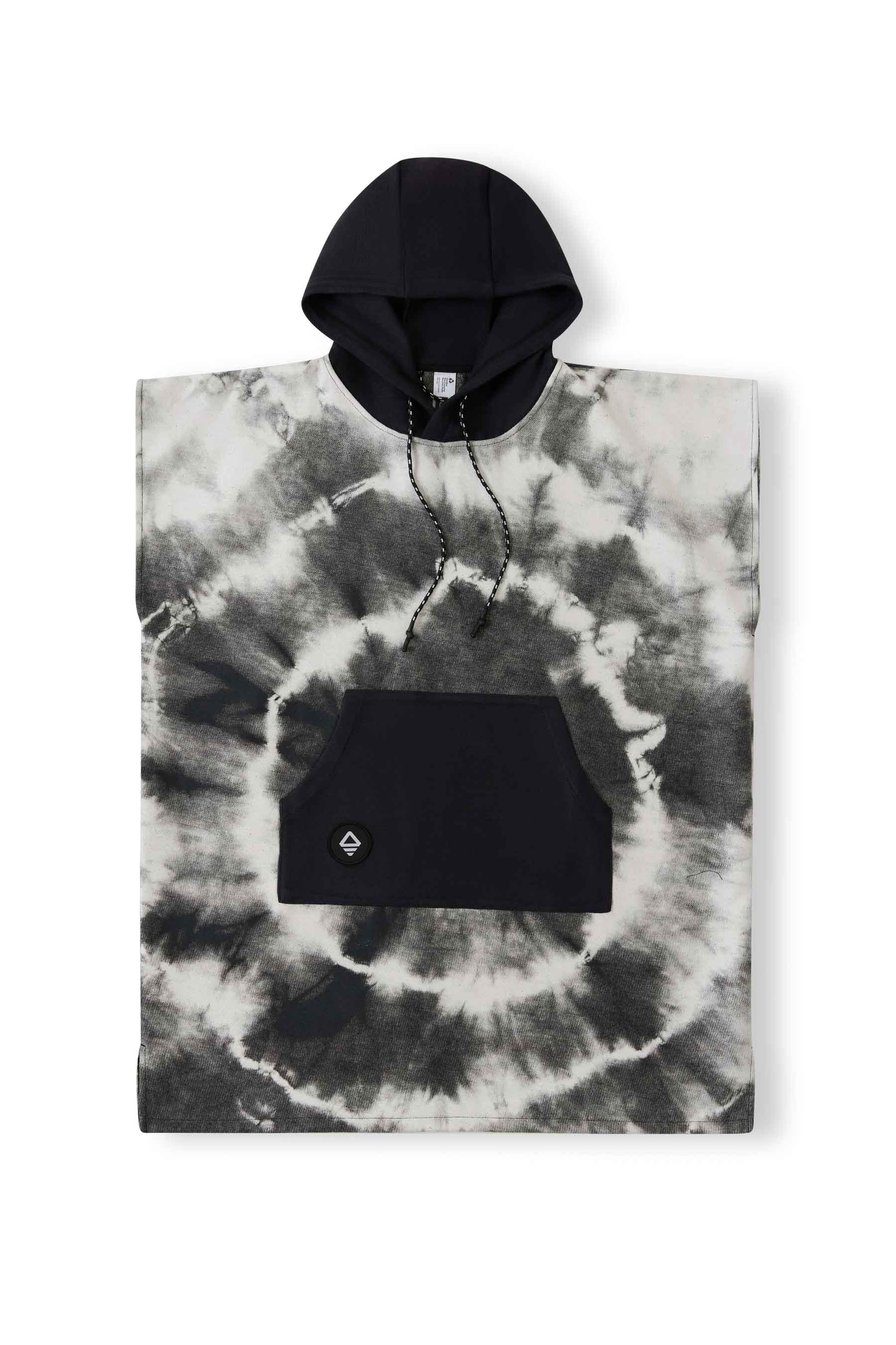 Changing Poncho: Tie-Dye Black and White