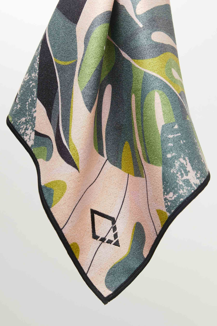Hand Towel: Monstera Green Pink